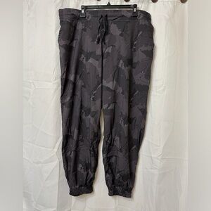 Women’s joggers